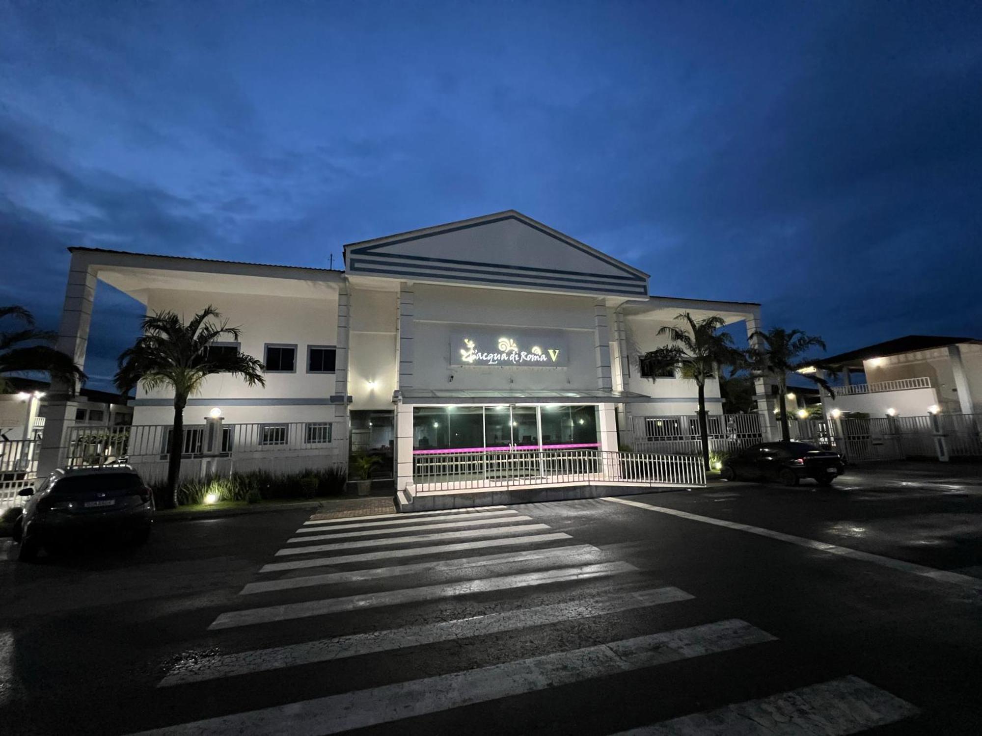 Apto Completo Com Parque Aquatico 24 Lacqua Diroma Apartamento Caldas Novas